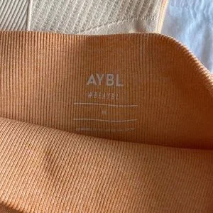 AYBL | Pants & Jumpsuits | Aybl Pulse Ombr Seamless Leggings | Poshmark